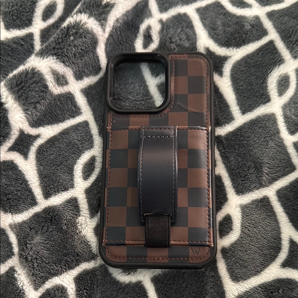 Wallis Black and White Geometric Phone Case